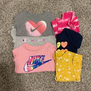 Set of girls short sleeve shirts - Size 2T